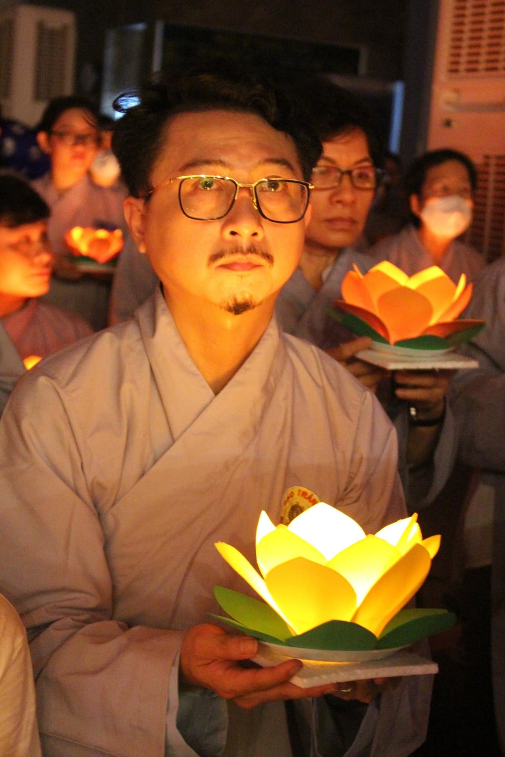  Hứa Minh Đạt tham gia các khóa tu để tinh thần nhẹ nhàng hơn. - Tin sao Viet - Tin tuc sao Viet - Scandal sao Viet - Tin tuc cua Sao - Tin cua Sao