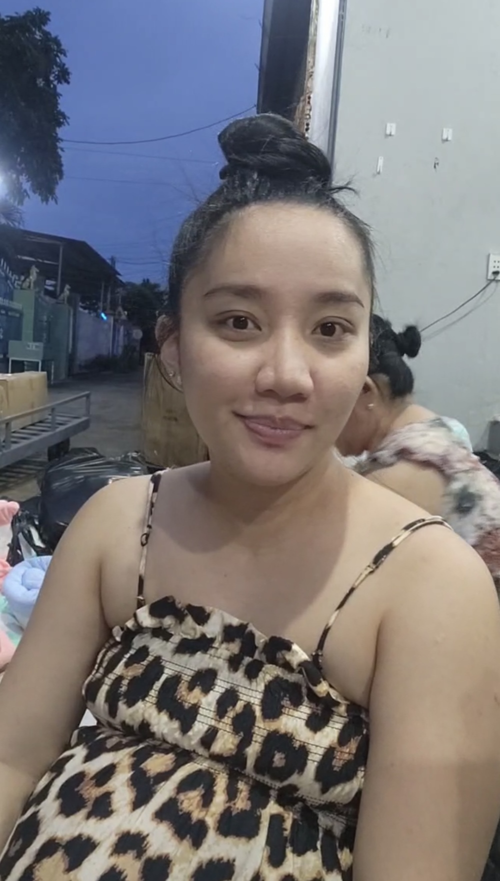  
Khoảng 1 tuần nữa bà xã Lê Dương Bảo Lâm sẽ đón con trai. (Ảnh: Facebook Quỳnh Quỳnh) - Tin sao Viet - Tin tuc sao Viet - Scandal sao Viet - Tin tuc cua Sao - Tin cua Sao