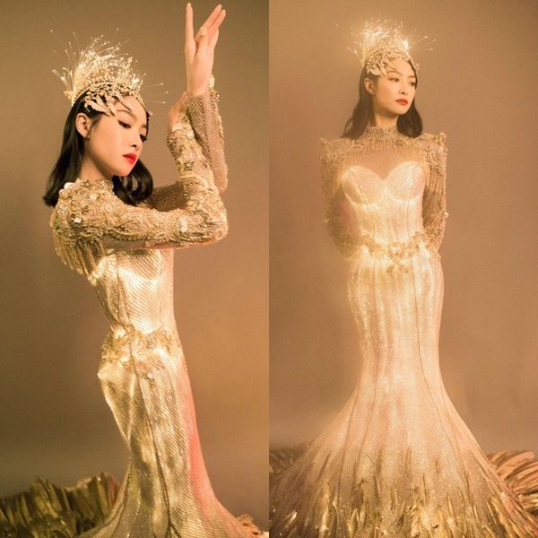 
Bộ trang phục cồng kềnh của Nữ thần Kim Ưng - Tống Thiến. (Ảnh: Baidu)