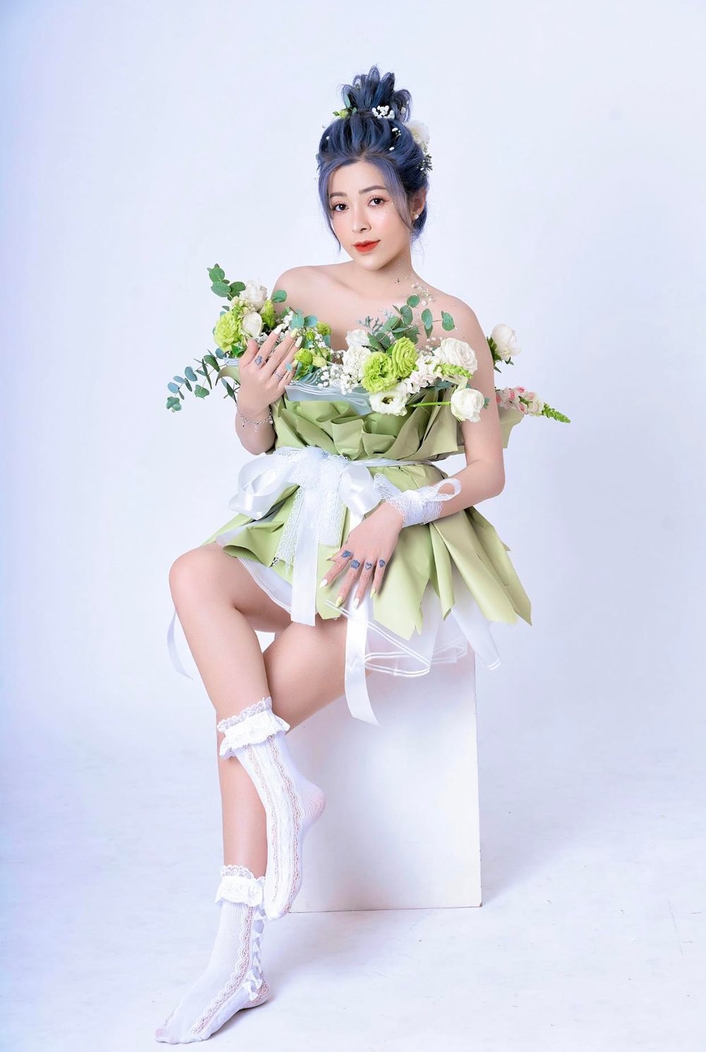 Hot TikToker Linh Barbie diện đầm công chúa lần đầu tham dự show thời trang  của NTK Nguyễn Minh Công  Tạp chí Đẹp