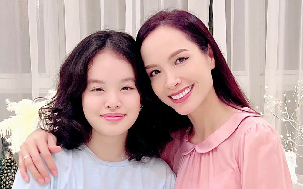    Nữ siêu mẫu muốn trở thành một người bạn của con. (Ảnh: Facebook Bui Thuy Hanh) - Tin sao Viet - Tin tuc sao Viet - Scandal sao Viet - Tin tuc cua Sao - Tin cua Sao