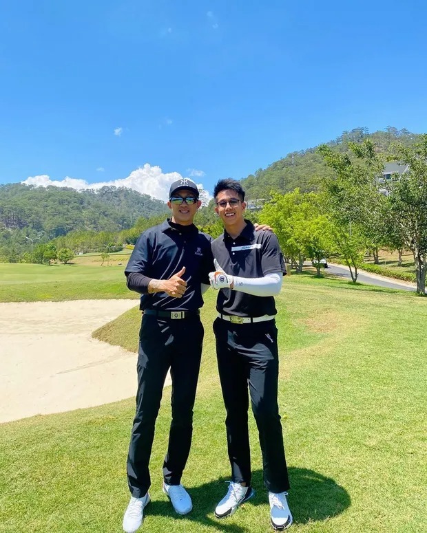  
Matt Liu và Criss Lai là anh em tốt của nhau trước khi quen Hương Giang, còn mê chơi golf. (Ảnh: Instagram @mattlh)