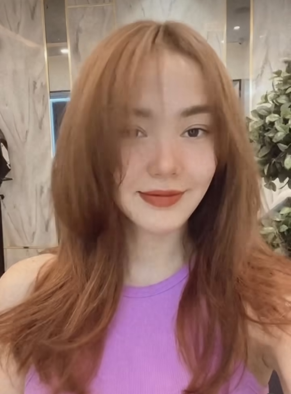    Chỉ cần nhuộm tóc sáng màu là nhan sắc lên một tầm cao mới ngay lập tức. (Ảnh: Instagram minhhang2206) - Tin sao Viet - Tin tuc sao Viet - Scandal sao Viet - Tin tuc cua Sao - Tin cua Sao