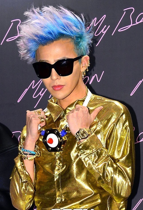    G-Dragon từng diện kiểu tóc cầu vồng từ rất lâu trước đây. (Ảnh: Pinterest)