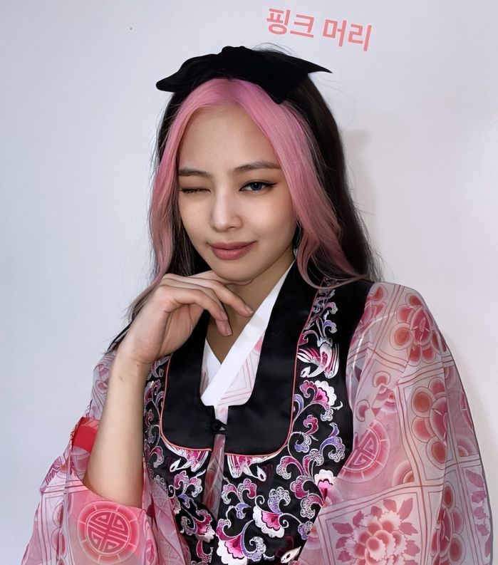    Jennie xứng danh "nữ hoàng tạo trend". (Ảnh: Instagram @jennierubyjane)