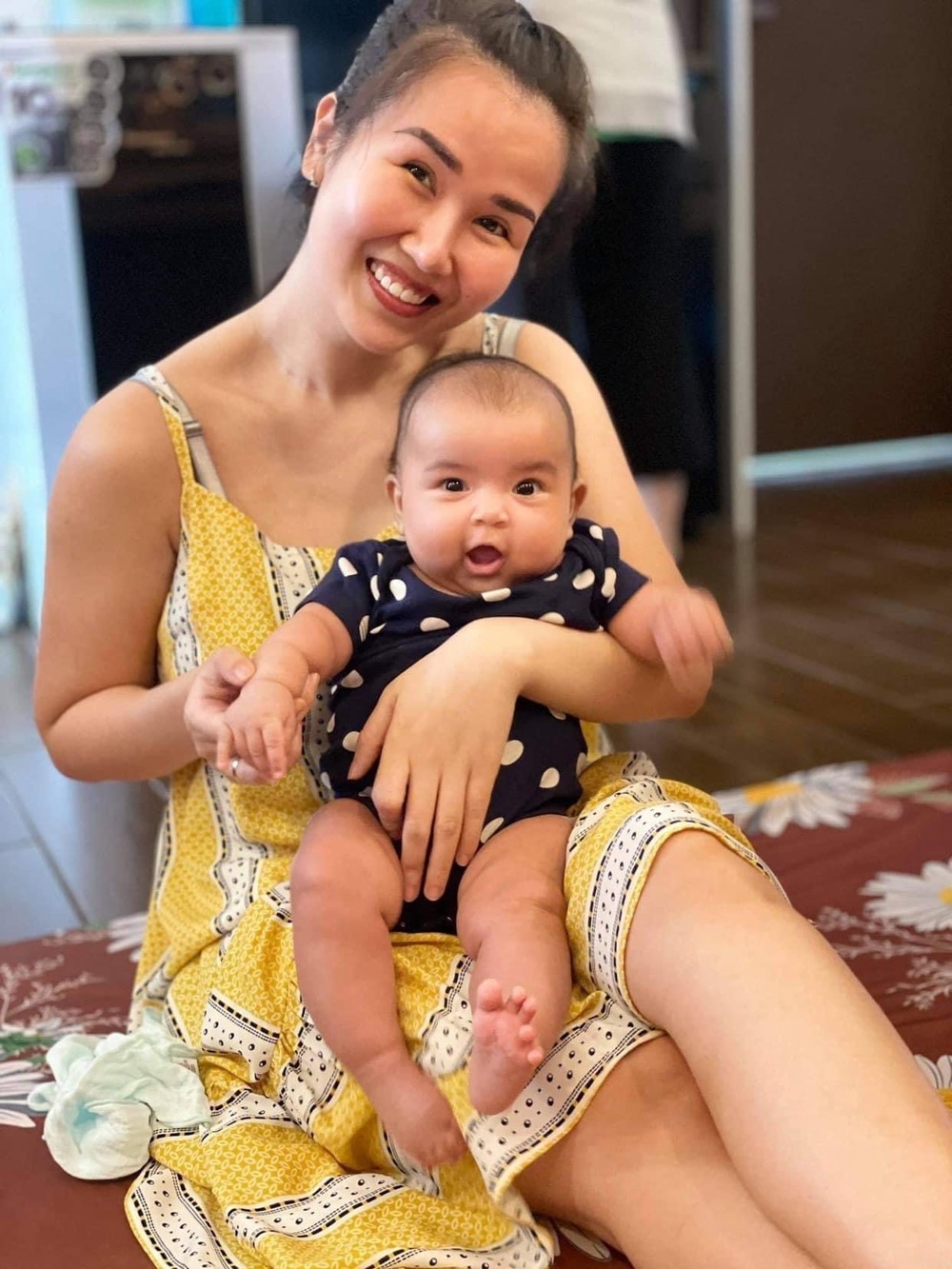    Võ Hạ Trâm và con gái cực kỳ thân thiết.  - Tin sao Viet - Tin tuc sao Viet - Scandal sao Viet - Tin tuc cua Sao - Tin cua Sao