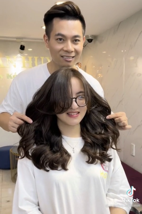    Kiểu tóc mới khiến các em có thể che đi khuyết điểm của mình. (Ảnh: Chụp màn hình TikTok X.H)