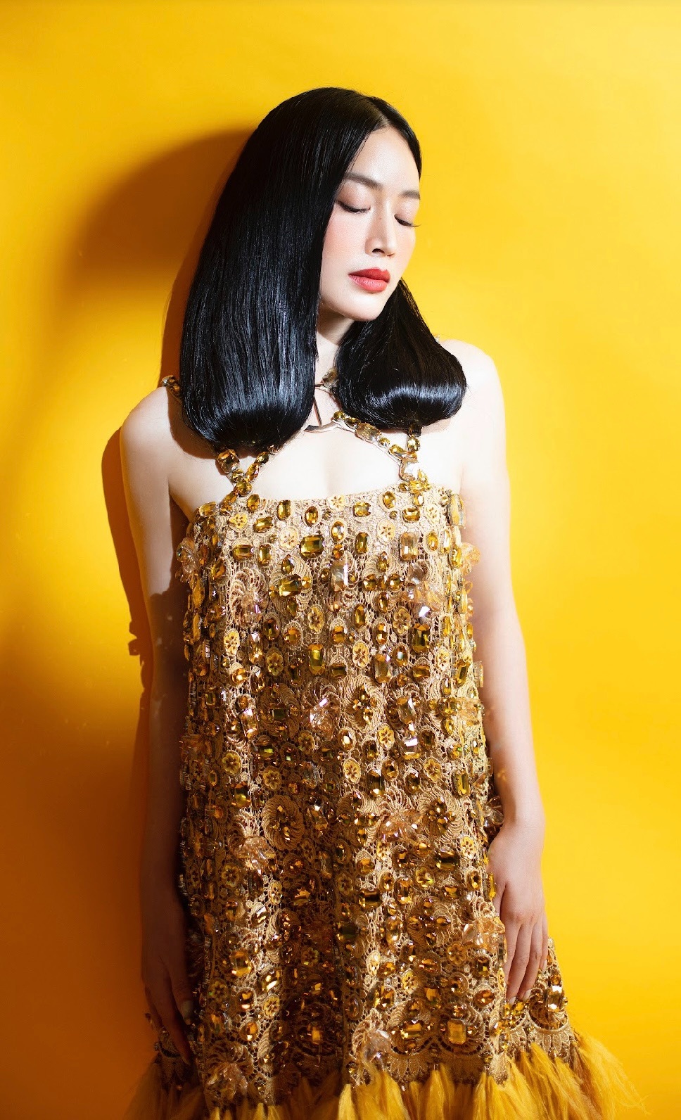    Cô luôn để tóc đen dù đi sự kiện hay chụp ảnh nghệ thuật. (Ảnh: FB Mai Thanh Hà) - Tin sao Viet - Tin tuc sao Viet - Scandal sao Viet - Tin tuc cua Sao - Tin cua Sao