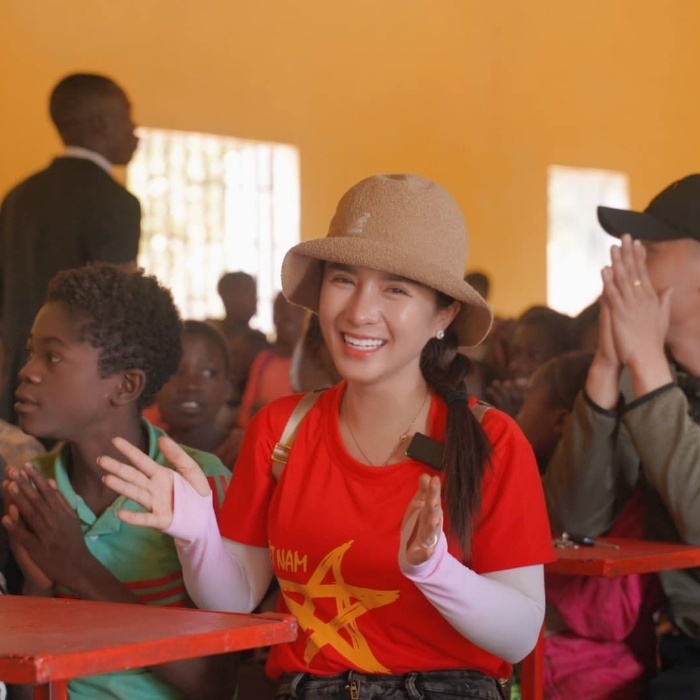  Đức Nhân bắt đầu chuỗi hoạt động thiện nguyện tại Angola. (Ảnh: FB Lê Thị Đức Nhân)