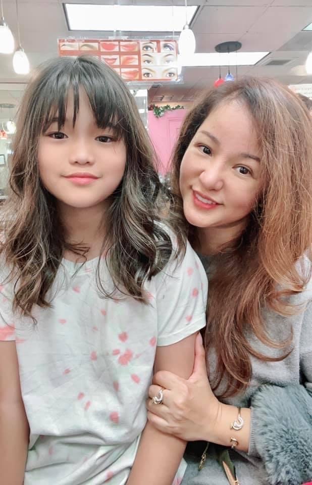  
Cô chú trọng đến việc nuôi dạy con gái. - Tin sao Viet - Tin tuc sao Viet - Scandal sao Viet - Tin tuc cua Sao - Tin cua Sao