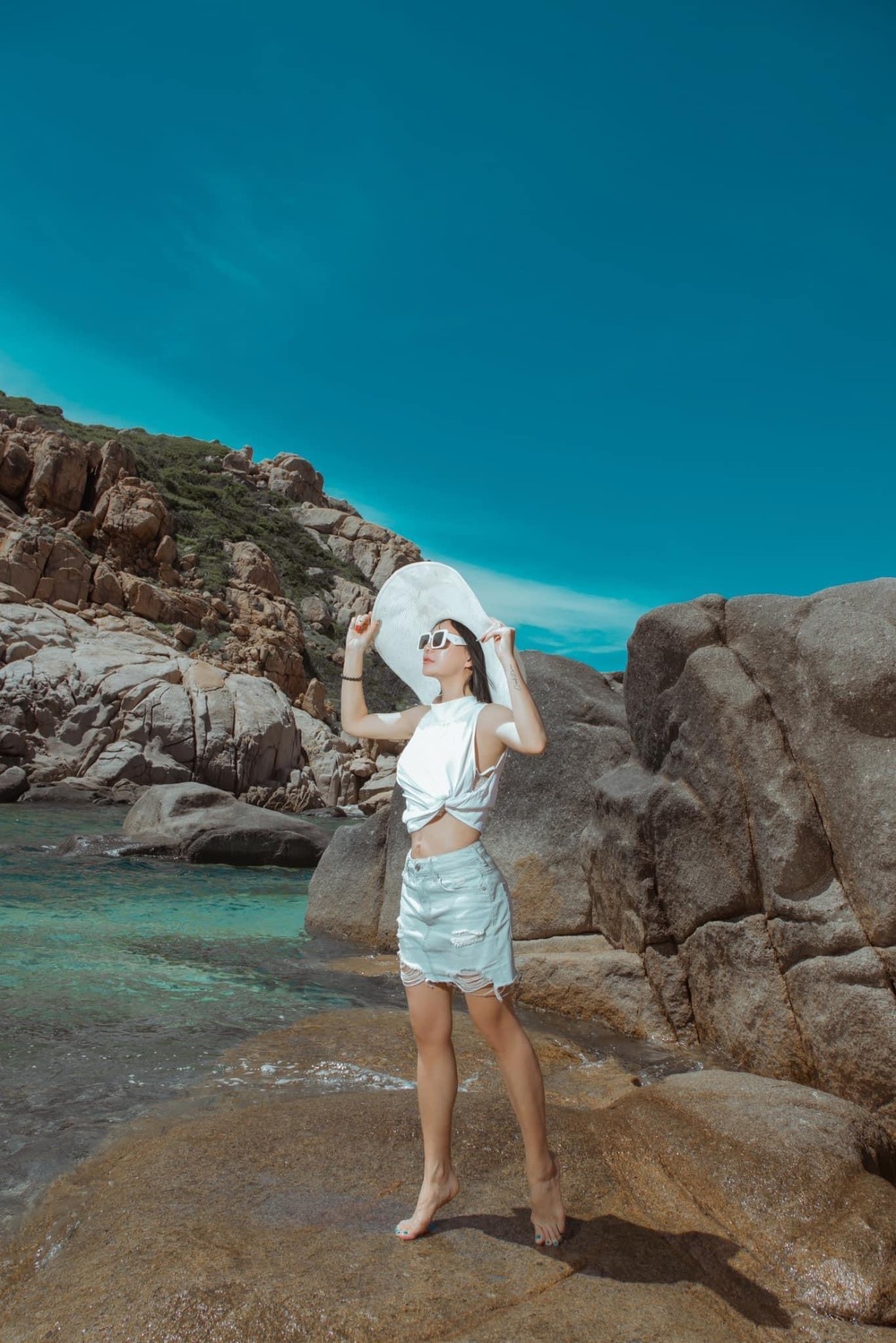  
Có thể thấy sau khi chia tay Kiều Minh Tuấn, nữ diễn viên thăng hạng nhan sắc thấy rõ. - Tin sao Viet - Tin tuc sao Viet - Scandal sao Viet - Tin tuc cua Sao - Tin cua Sao