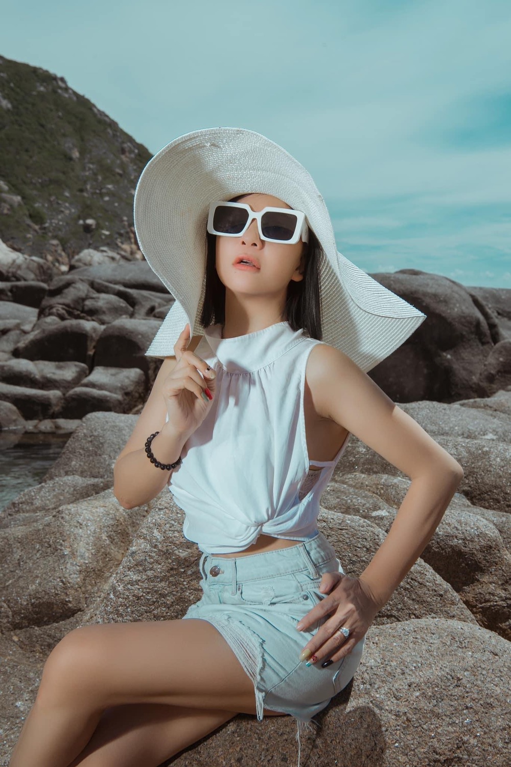  
Cát Phượng trẻ trung khoe vẻ đẹp năng động khi chạm ngưỡng U60. - Tin sao Viet - Tin tuc sao Viet - Scandal sao Viet - Tin tuc cua Sao - Tin cua Sao