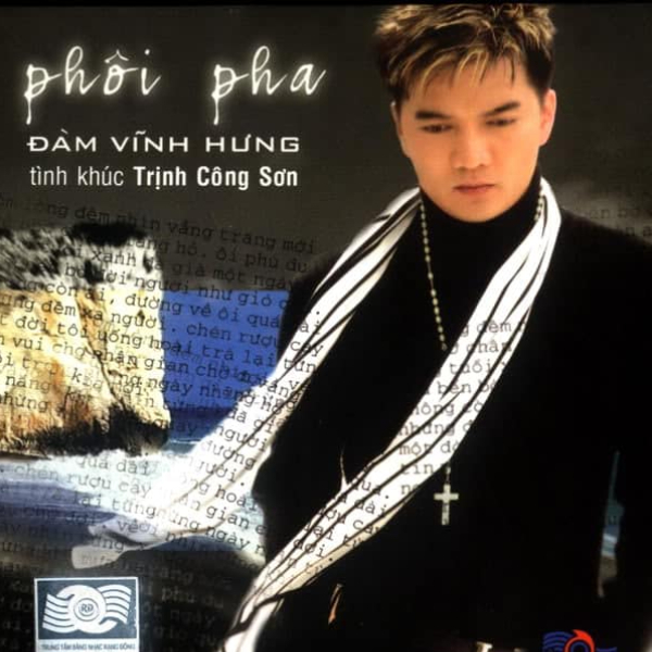  
Nam ca sĩ cho biết thời trang của bản thân đi trước thời đại 10 năm. (Ảnh: FB Dam Vinh Hung) - Tin sao Viet - Tin tuc sao Viet - Scandal sao Viet - Tin tuc cua Sao - Tin cua Sao