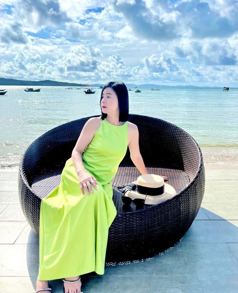  
Cát Phượng ngày càng trẻ đẹp nên nhận được nhiều khen ngợi.  - Tin sao Viet - Tin tuc sao Viet - Scandal sao Viet - Tin tuc cua Sao - Tin cua Sao