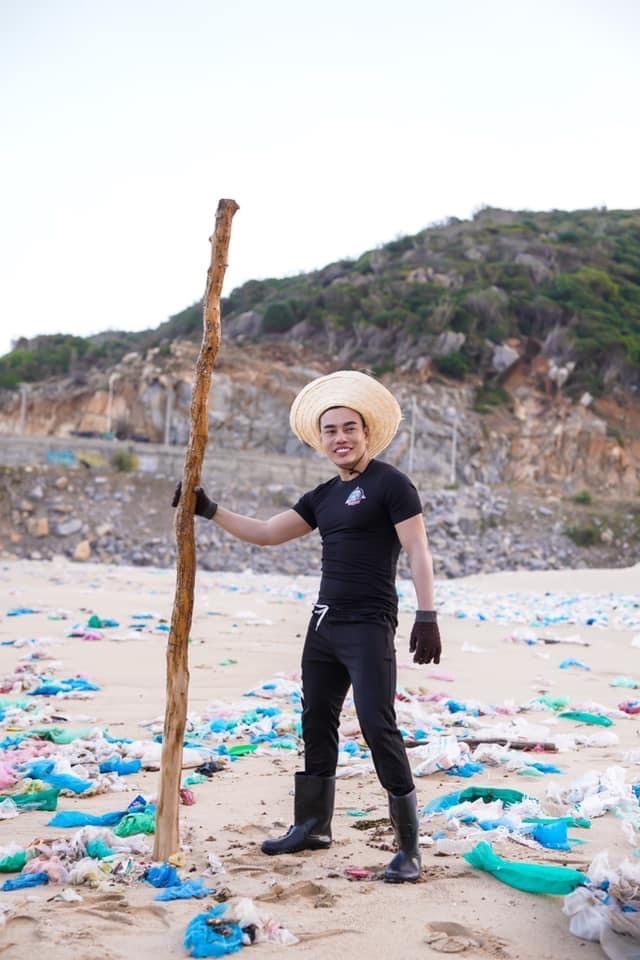  
Anh là gương mặt thu hút năng lượng tích cực tại nhiều chương trình. - Tin sao Viet - Tin tuc sao Viet - Scandal sao Viet - Tin tuc cua Sao - Tin cua Sao