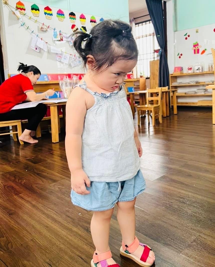  
Bé Bảo Ngọc được nhận xét hay "ra dẻ" giống người bố nổi tiếng.  - Tin sao Viet - Tin tuc sao Viet - Scandal sao Viet - Tin tuc cua Sao - Tin cua Sao