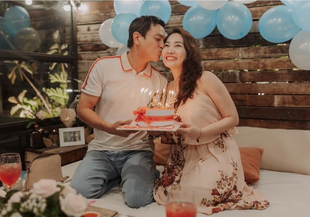  
6 năm bên nhau nhưng cặp đôi vẫn ngọt ngào như ngày đầu mới yêu. - Tin sao Viet - Tin tuc sao Viet - Scandal sao Viet - Tin tuc cua Sao - Tin cua Sao