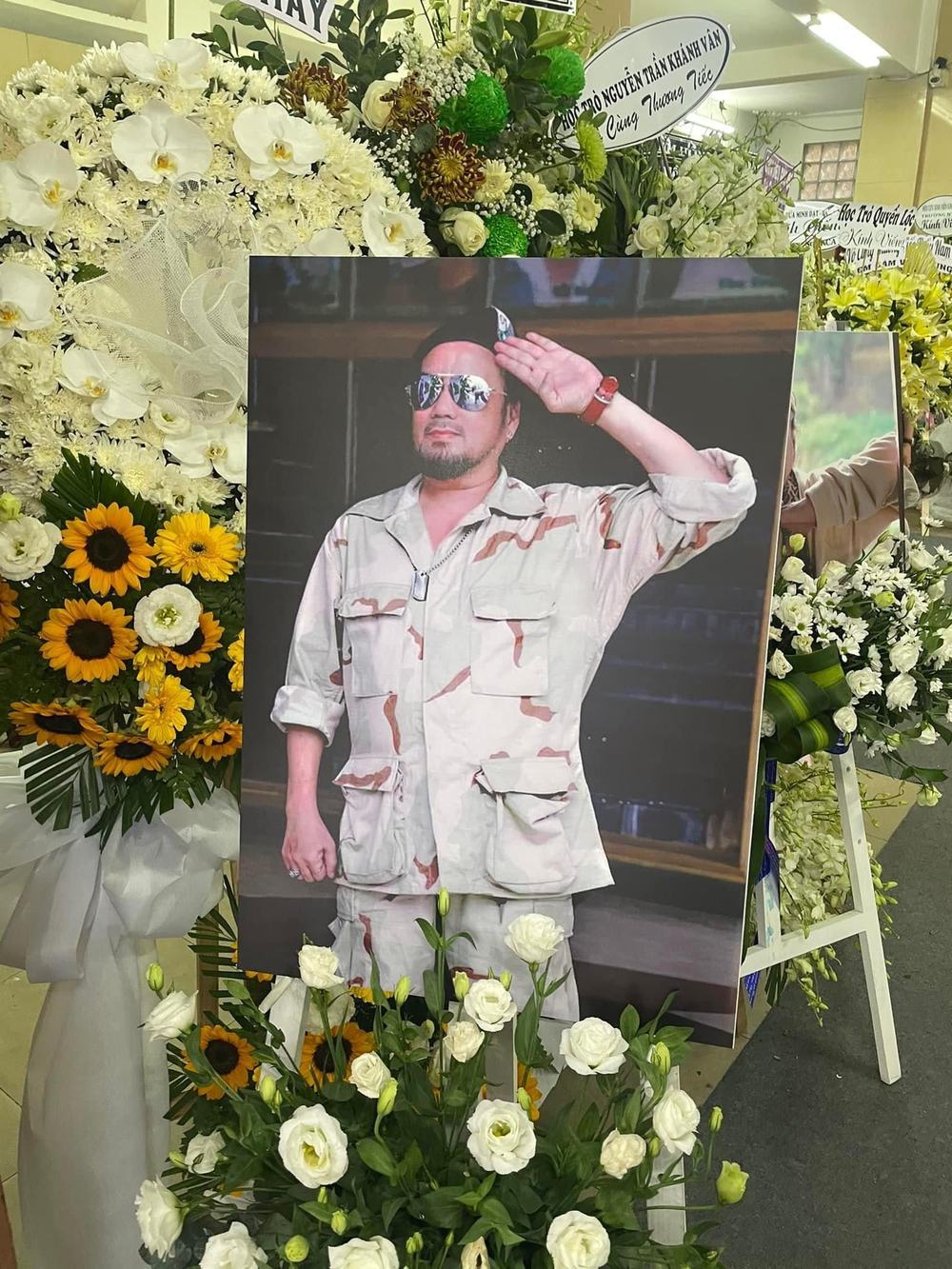  
Ông từng là diễn viên trước khi làm thầy giáo. (Ảnh: FB Phạm Huỳnh Hữu Tài) - Tin sao Viet - Tin tuc sao Viet - Scandal sao Viet - Tin tuc cua Sao - Tin cua Sao