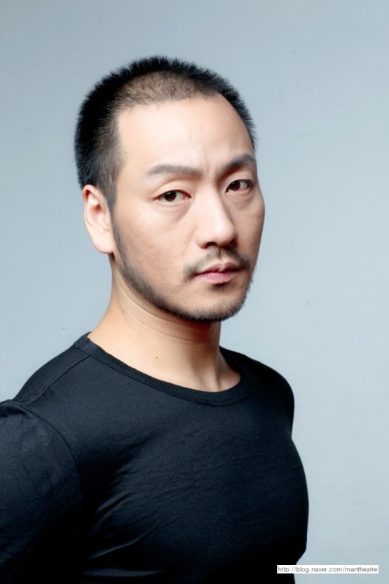    Phần tóc khá lưa thưa của nam tài tử.