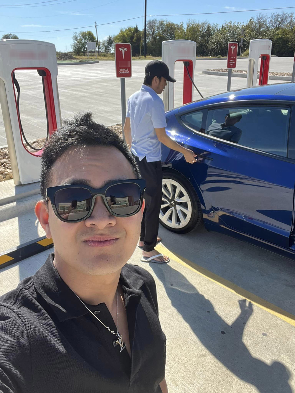  
Con trai Hoài Linh hạnh phúc khi có dịp hội ngộ cùng ba. (Ảnh: FB Vo Le Thanh Vinh) - Tin sao Viet - Tin tuc sao Viet - Scandal sao Viet - Tin tuc cua Sao - Tin cua Sao