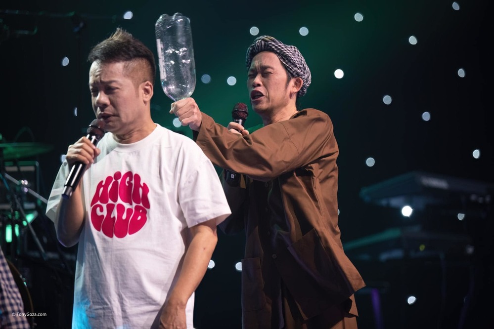  
Hoài Linh và Minh Nhí cùng hội ngộ trong show diễn. (Ảnh: FB Dương Triệu Vũ) - Tin sao Viet - Tin tuc sao Viet - Scandal sao Viet - Tin tuc cua Sao - Tin cua Sao