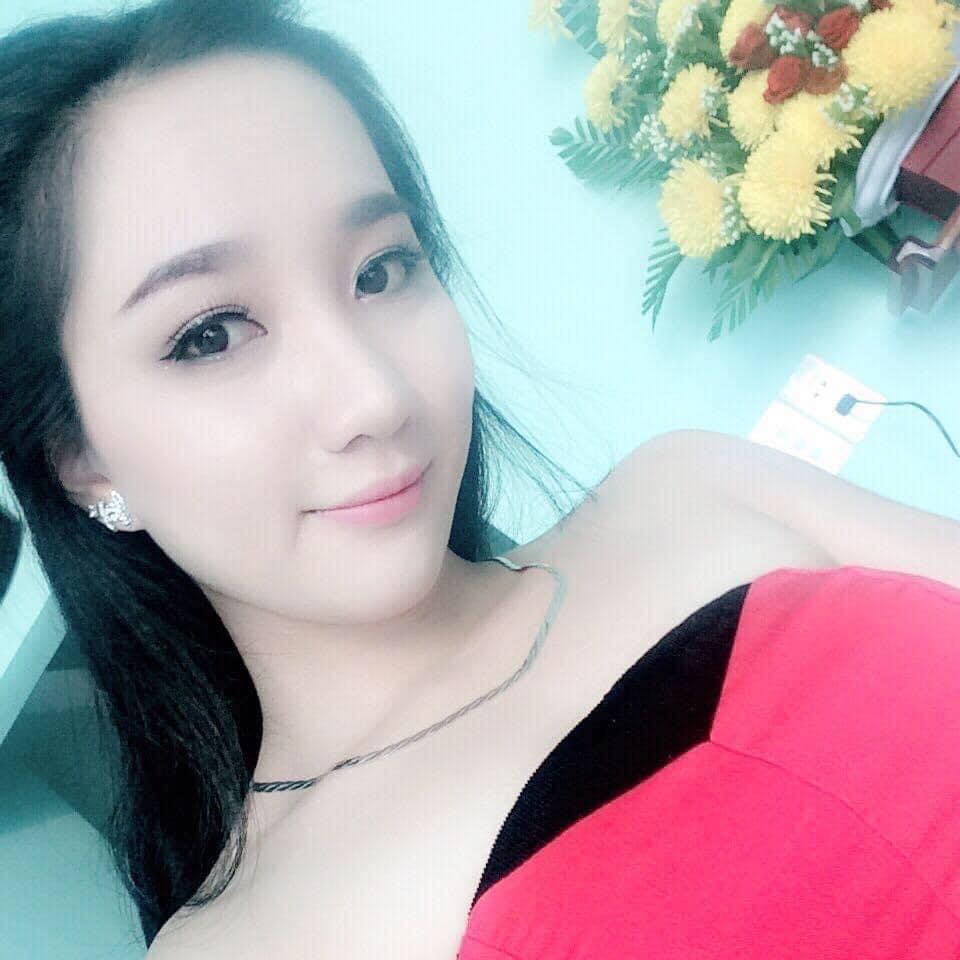  
Cô trang điểm và ăn diện rất sành điệu, được xem là mỹ nhân. (Ảnh: FB Lê Dương Bảo Lâm) - Tin sao Viet - Tin tuc sao Viet - Scandal sao Viet - Tin tuc cua Sao - Tin cua Sao