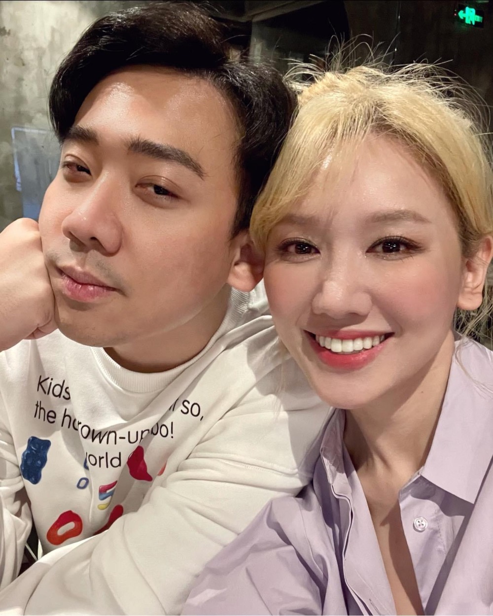  
Cả hai thường xuyên vướng nhiều tin đồn thất thiệt. (Ảnh: FB Hari Won) - Tin sao Viet - Tin tuc sao Viet - Scandal sao Viet - Tin tuc cua Sao - Tin cua Sao