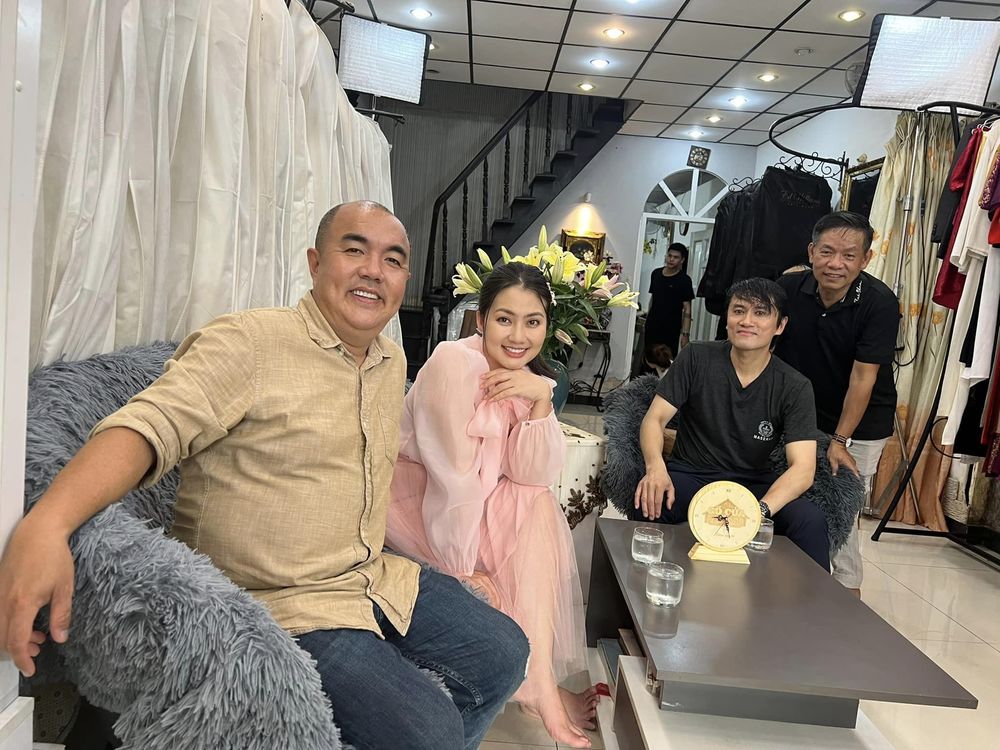  
Giờ đây khi về nước, anh vẫn tiếp tục ở nhờ trong căn nhà này. (Ảnh: FB Thái San) - Tin sao Viet - Tin tuc sao Viet - Scandal sao Viet - Tin tuc cua Sao - Tin cua Sao