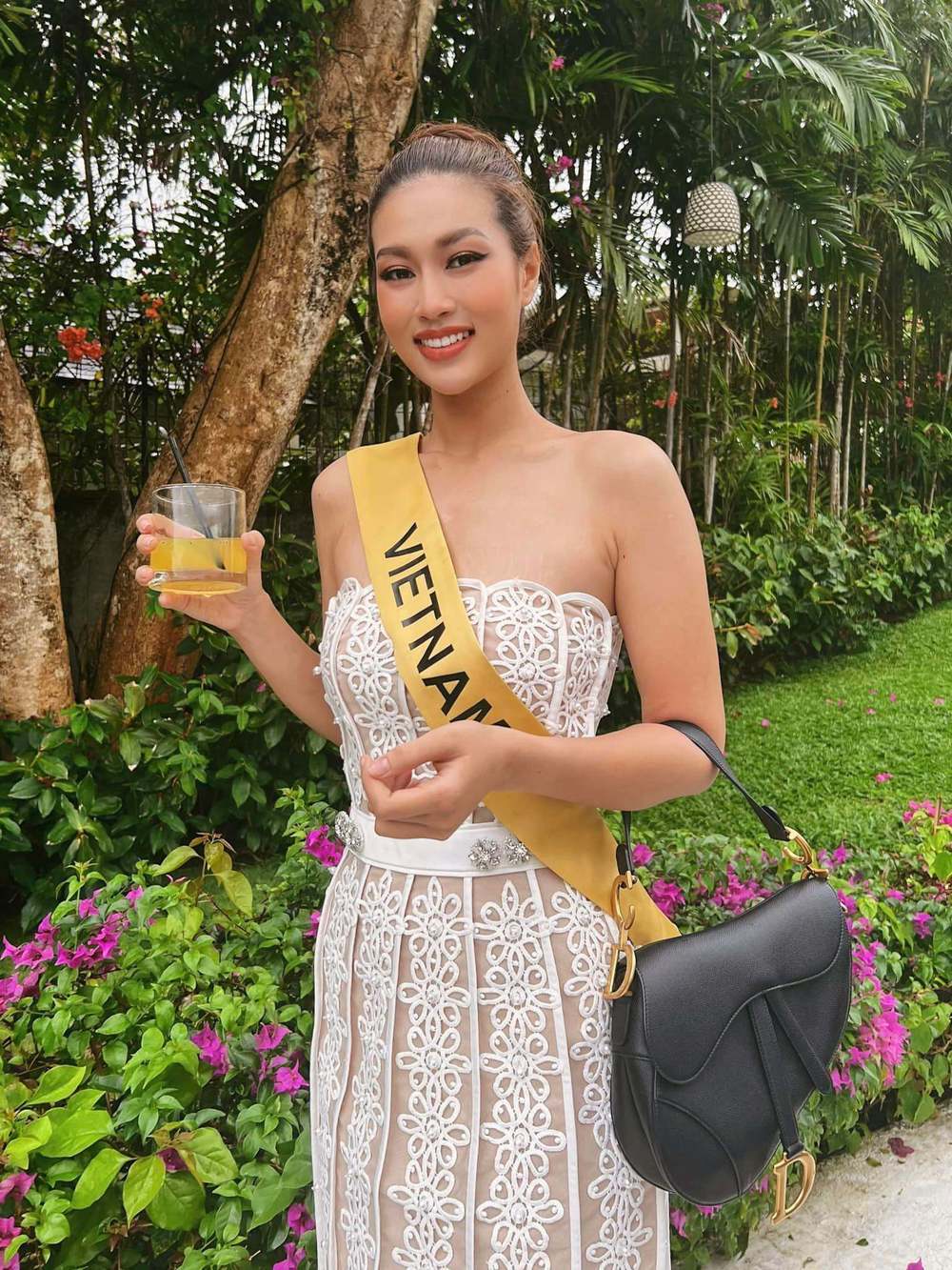    Thiên Ân vẫn luôn cố gắng mang đến hình ảnh chỉn chu nhất tại MGI 2022. (Ảnh: FB Đoàn Thiên Ân)