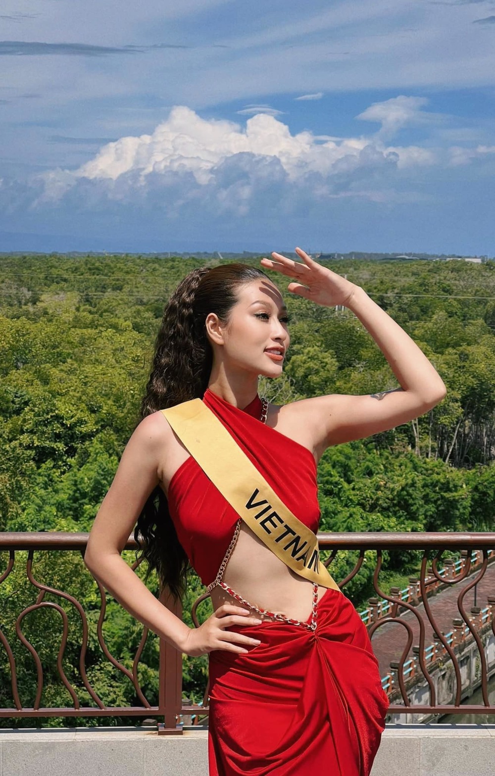    Nàng hậu Việt chăm biến hóa với nhiều hình tượng. (Ảnh: FB Đoàn Thiên Ân)