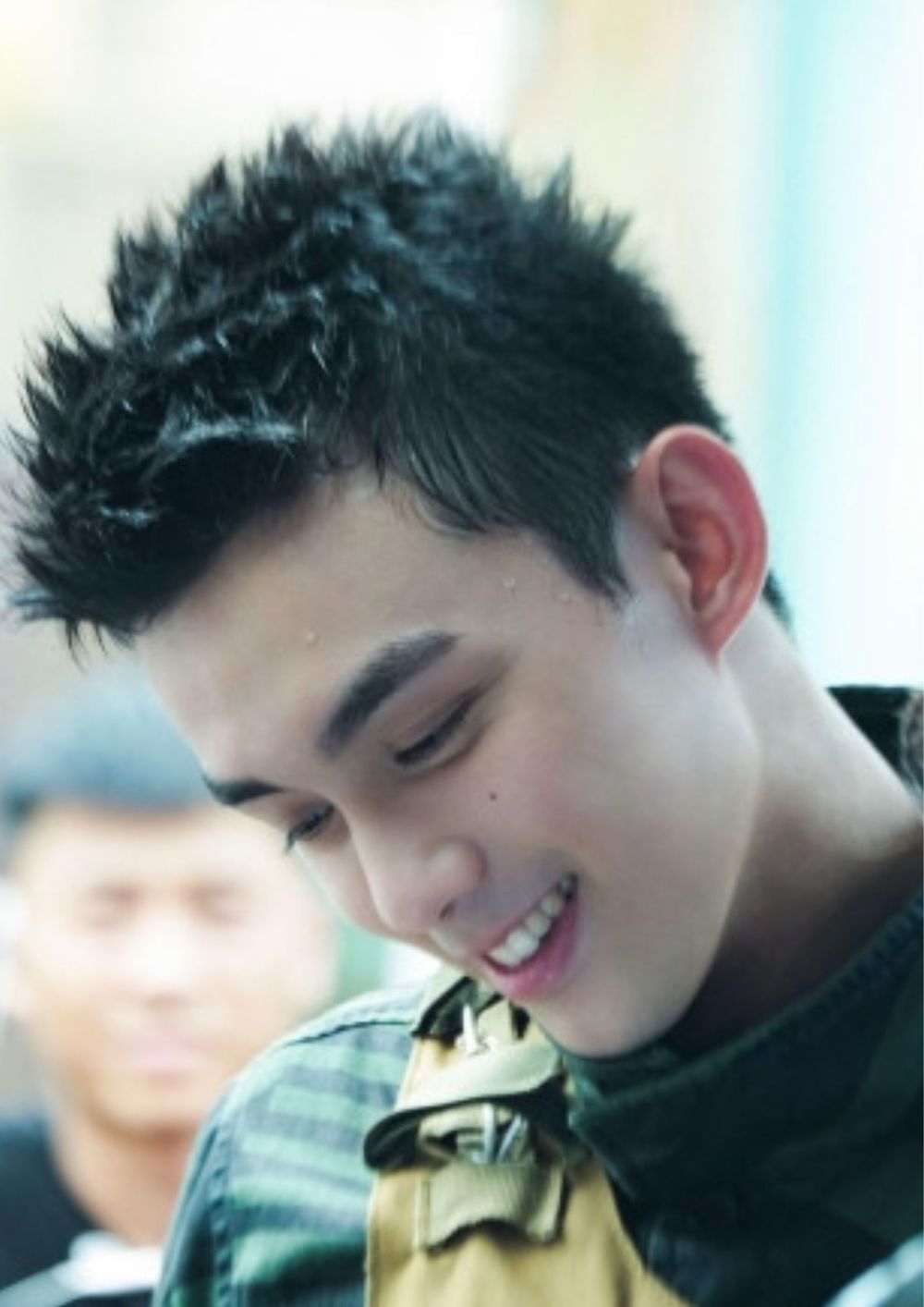    Ngô Lỗi rũ bỏ hình tượng trẻ con, muốn công chúng đón nhận hình ảnh mới của bản thân. (Ảnh: Sina)