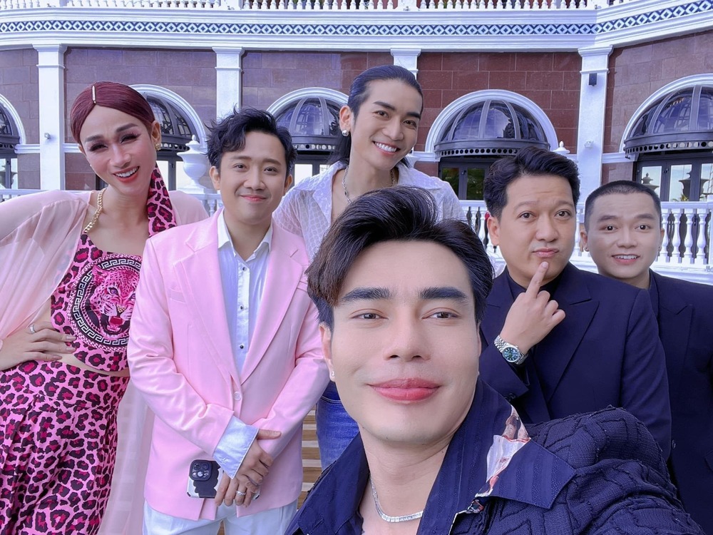  
Các khách mời xuất hiện trong đám cưới. (Ảnh: FB Lê Dương Bảo Lâm) - Tin sao Viet - Tin tuc sao Viet - Scandal sao Viet - Tin tuc cua Sao - Tin cua Sao