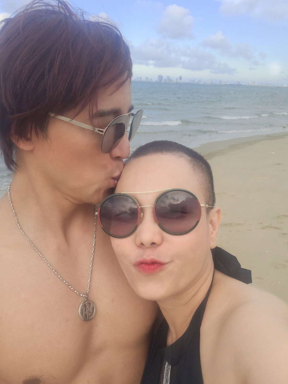  
Cô vẫn được chồng yêu thương, cưng chiều hết cỡ.  - Tin sao Viet - Tin tuc sao Viet - Scandal sao Viet - Tin tuc cua Sao - Tin cua Sao
