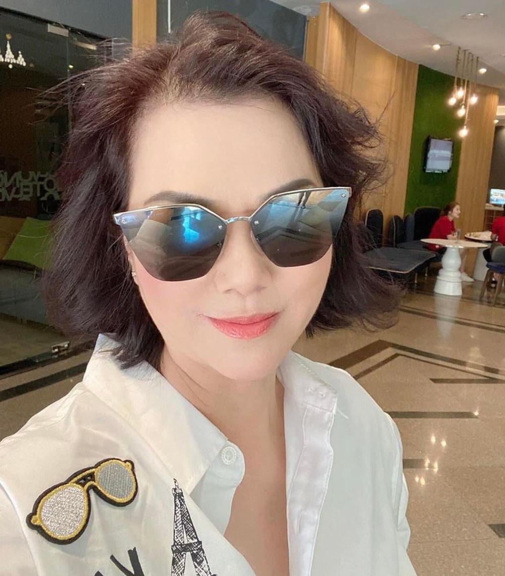  Dù thuộc hàng U70 nhưng nhan sắc của nữ ca sĩ được đánh giá cao, không hề xuất hiện sự lão hóa. (Ảnh: phuongloan_beheo) - Tin sao Viet - Tin tuc sao Viet - Scandal sao Viet - Tin tuc cua Sao - Tin cua Sao