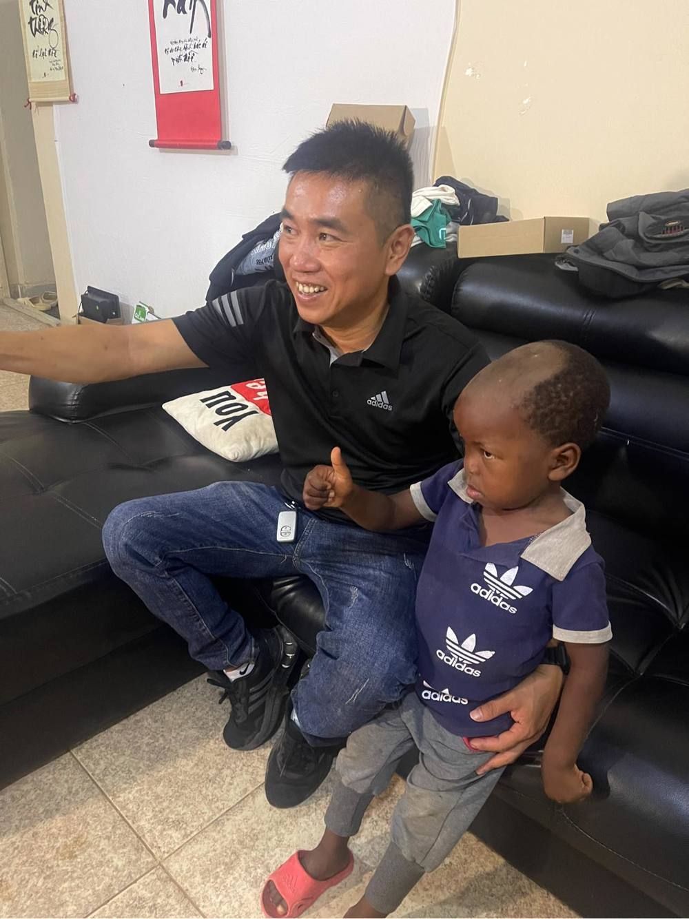  Rất may Quang Linh không rơi vào cảnh tương tự "sad boy châu Phi". (Ảnh: FB Tiến Nguyễn)