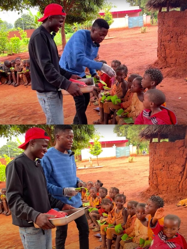  Lindo dùng lá chuối Việt Nam để bọc đồ ăn. (Ảnh: Chụp màn hình YouTube Lindo Vlogs - Cuộc sống ở Châu Phi)