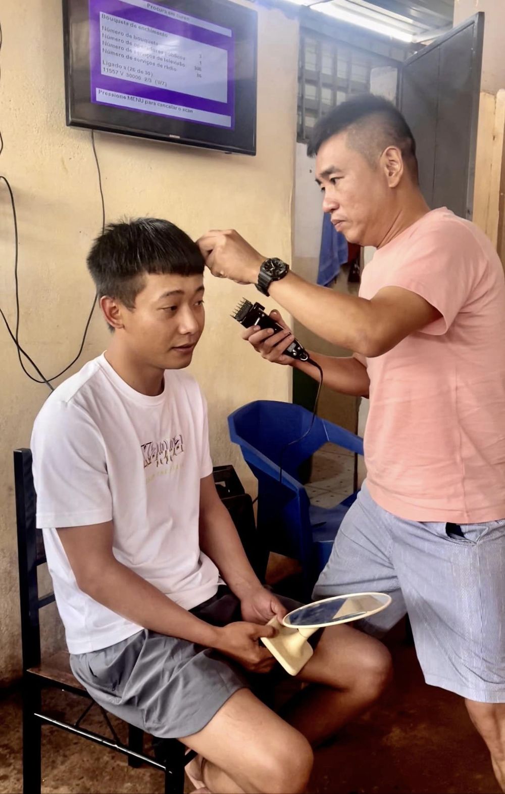  Nhân vật giúp nam YouTuber có diện mạo mới. (Ảnh: FB Tiến Nguyễn)