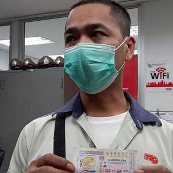  
Số tiền "trên trời rơi xuống" khiến anh rất bất ngờ. (Ảnh: Yahoo)