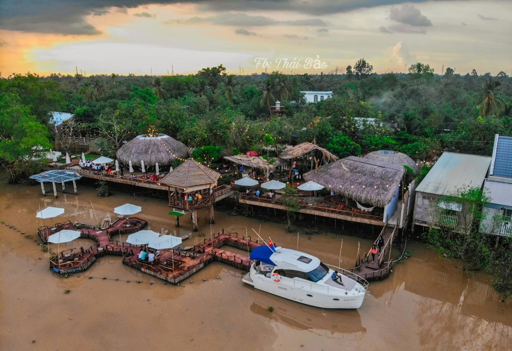  
Vân Trang chơi lớn khi liên tục tậu biệt thự miệt vườn để làm "của hồi môn" cho 3 ái nữ. (Ảnh: FB Vân Trang) - Tin sao Viet - Tin tuc sao Viet - Scandal sao Viet - Tin tuc cua Sao - Tin cua Sao