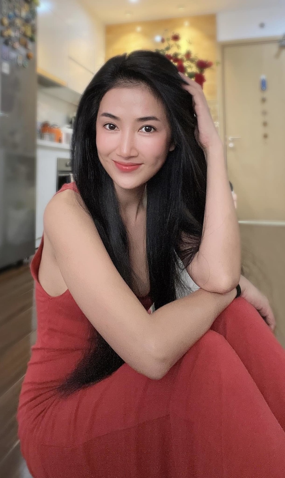  
Cận vẻ xinh đẹp của Quỳnh Lam khiến netizen lầm tưởng. (Ảnh: FB Hoàng Quỳnh Lam)