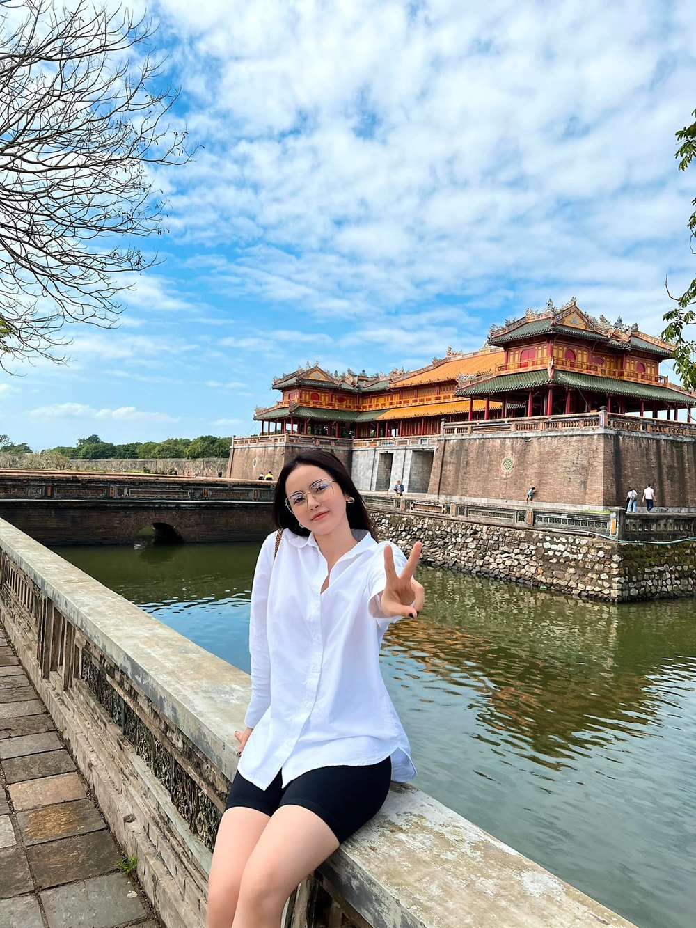  
Người đẹp 9x được dự đoán có gia thế không phải dạng vừa. (Ảnh: FB Đỗ Kim Thành) - Tin sao Viet - Tin tuc sao Viet - Scandal sao Viet - Tin tuc cua Sao - Tin cua Sao