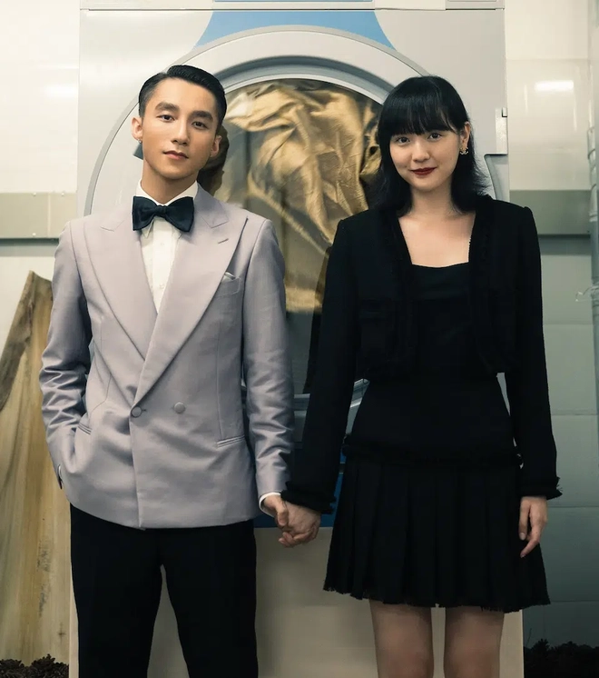  
Cô còn bị nghi đã bí mật sinh con.