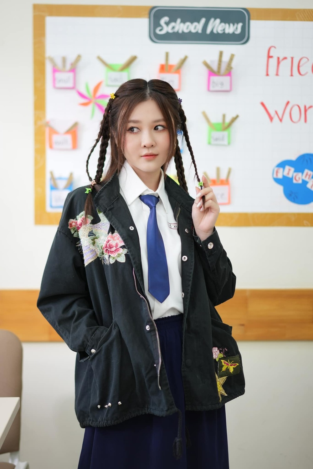  
Tạo hình học sinh gây hoang mang tuổi tác của Ribi Sachi. (Ảnh: FB Ribi Sachi) - Tin sao Viet - Tin tuc sao Viet - Scandal sao Viet - Tin tuc cua Sao - Tin cua Sao