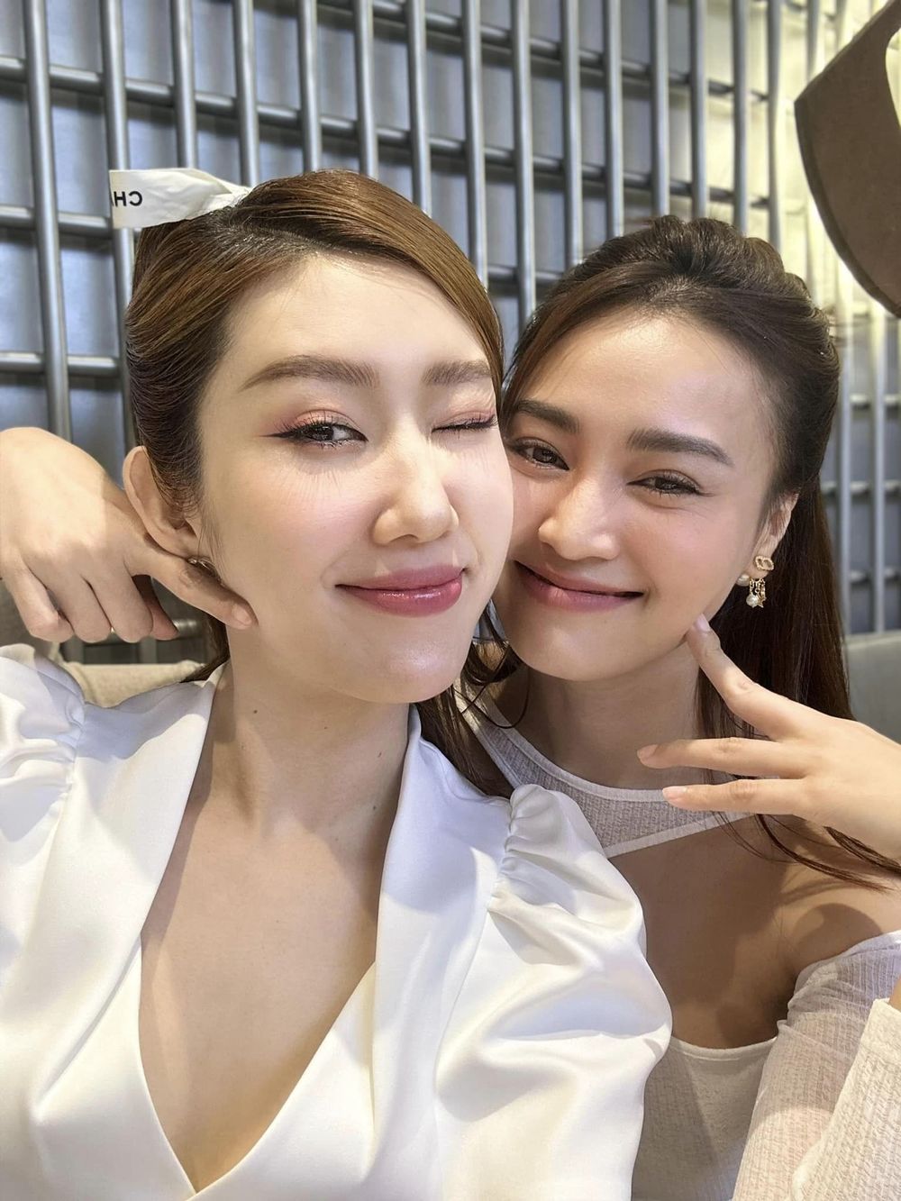  Nữ diễn viên chẳng ngại đọ sắc với đồng nghiệp. (Ảnh: Lê Huỳnh Thúy Ngân) - Tin sao Viet - Tin tuc sao Viet - Scandal sao Viet - Tin tuc cua Sao - Tin cua Sao