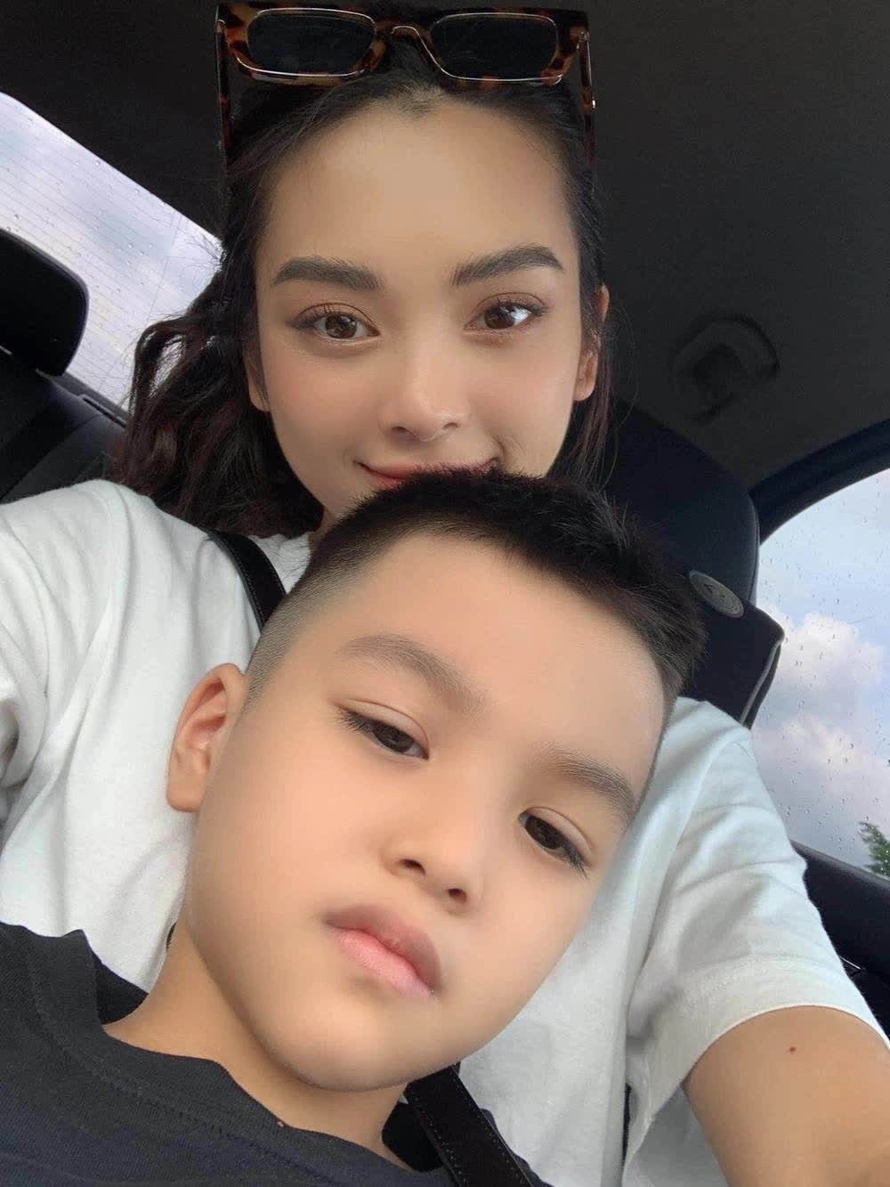  
Quỳnh Lương không chỉ chăm sóc tốt cho con trai mà còn dư dả kinh tế lo cho gia đình. (Ảnh: FB Quỳnh Lương)
