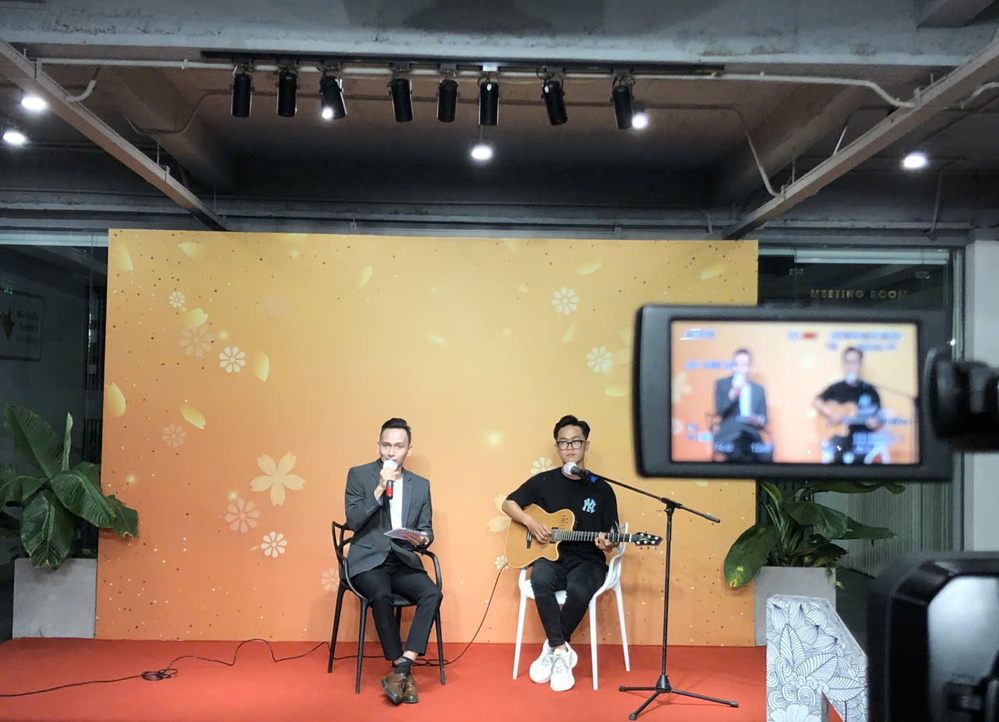 Tham vọng đạt một giải thưởng truyền cảm hứng trong tương lai.
Tham vọng đạt một giải thưởng truyền cảm hứng trong tương lai.