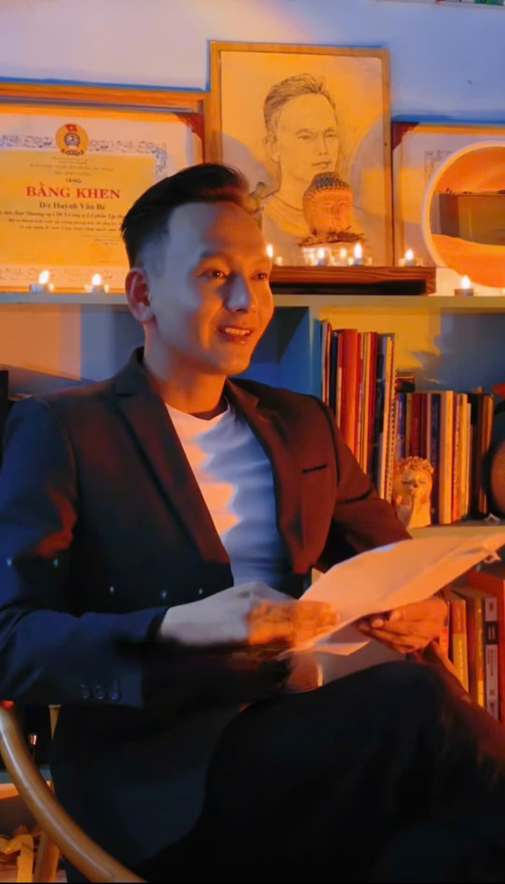 Hình ảnh luôn chỉn chu, chững chạc thường thấy trong các video series "Từ những câu chuyện thường ngày".
Hình ảnh luôn chỉn chu, chững chạc thường thấy trong các video series "Từ những câu chuyện thường ngày".