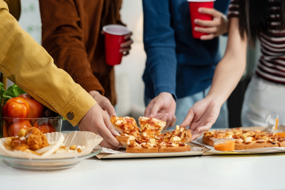 Mỗi người một ý khi đặt món, nhưng cả làng vẫn cùng vui nhờ tính năng đặt đơn nhóm trên ShopeeFood.
Mỗi người một ý khi đặt món, nhưng cả làng vẫn cùng vui nhờ tính năng đặt đơn nhóm trên ShopeeFood.