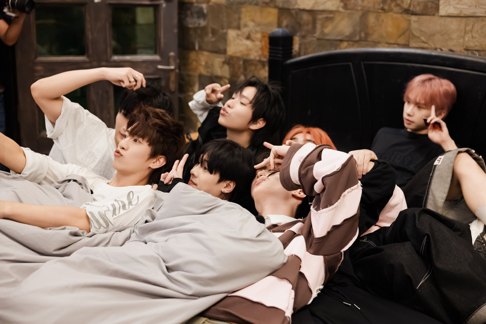 Các tân binh có thời gian thư giãn sau những vòng thi căng thẳng.
Các tân binh có thời gian thư giãn sau những vòng thi căng thẳng.