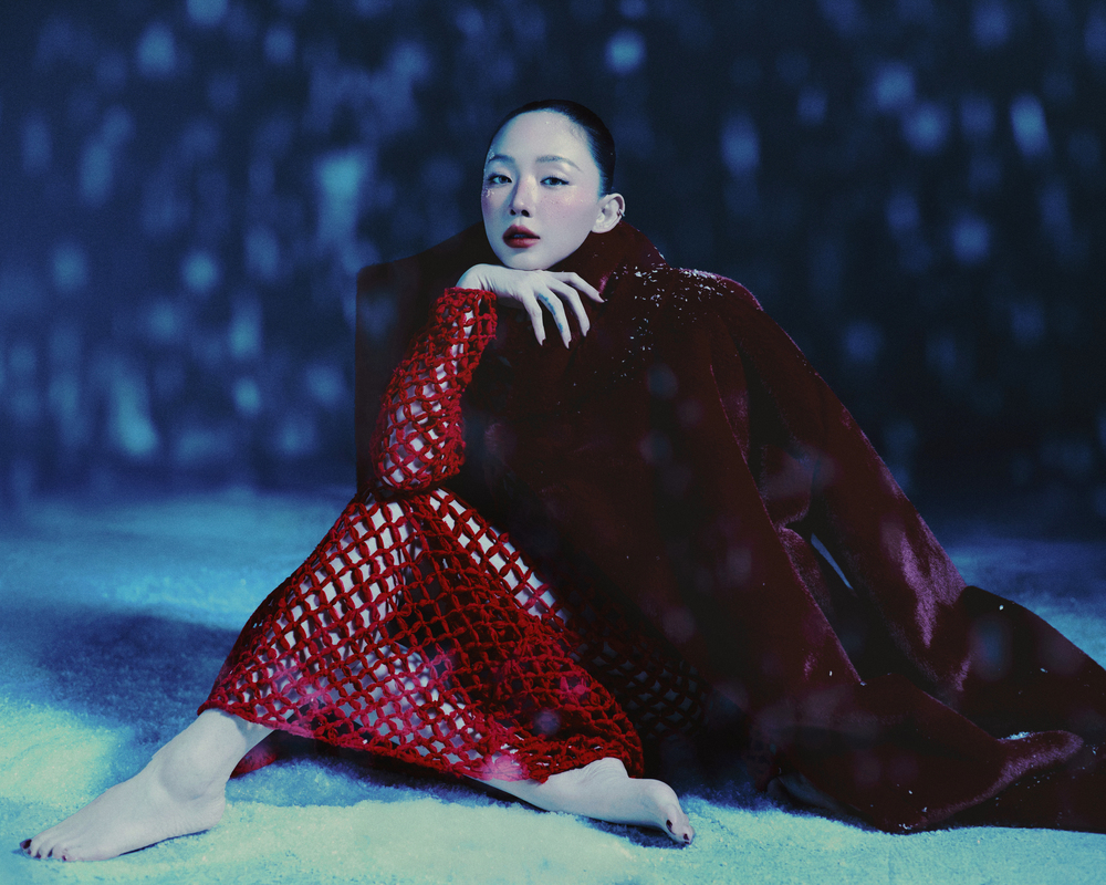 Tóc Tiên cuốn hút trong trang phục màu đỏ.
Tóc Tiên cuốn hút trong trang phục màu đỏ.